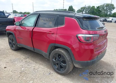 2018 Jeep Compass Altitude 4X4 z USA, uszkodzony, nr VIN 3C4NJDBB8JT304061